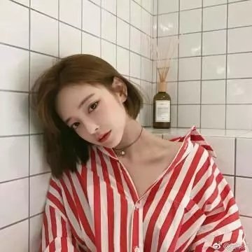 屋顶上的小飞人